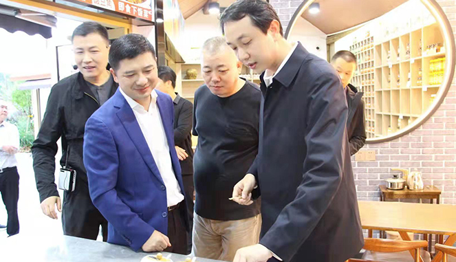 http://mmbiz.qpic.cn/mmbiz_jpg/IzPibalDzLS9gtvM1XxDRA9UiaYibVR9ATbfb9v8rDHsVB0UyMfADk95DgF6ORH0WlHicb0Wj5Hu6yOqiaY0rVoX7wA/0