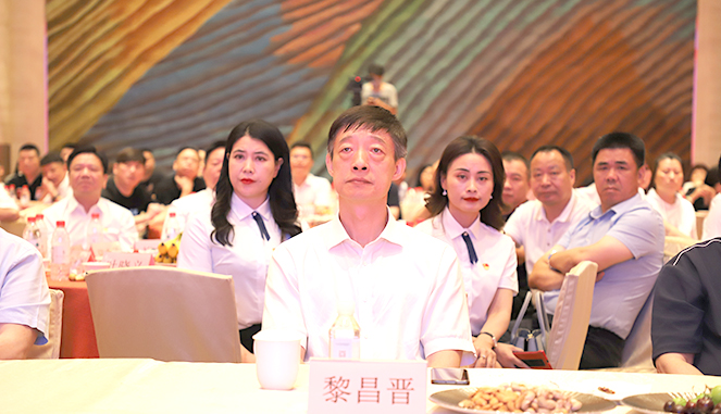 http://mmbiz.qpic.cn/mmbiz_jpg/IzPibalDzLSibnl558hwu5z1WYzvHfhPO1icib7dOmdBAteDAlPible3TJumYdIN7WicTExuIo9ibeVYDib4WVarL2jjicw/0