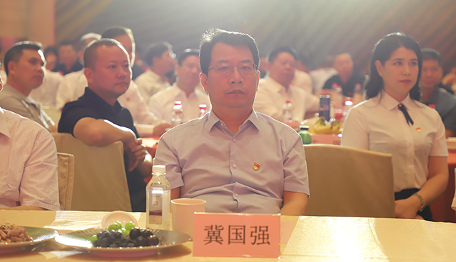 http://mmbiz.qpic.cn/mmbiz_jpg/IzPibalDzLSibnl558hwu5z1WYzvHfhPO1CCCzdMkeCwVKuRo0gzVoLBhbWIFphxs3ZRDPvwaicvg8Zc8SJxdzbYQ/0